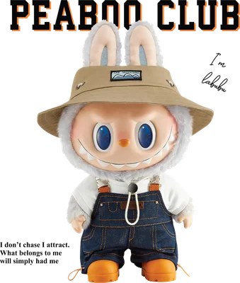 Hình ảnh nhân vật Labubu The Monsters đội mũ xô màu be, áo trắng, quần yếm denim xanh và giày cam, trên nền trắng.