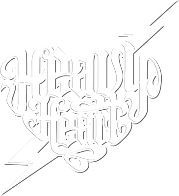 Logo chữ Heavy Heart với phong cách Gothic, có tia sét xuyên qua, màu trắng trên nền xám.