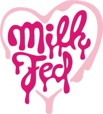 Hình in chữ Milk Fed màu hồng đậm và nhạt chảy giọt tạo hình trái tim trên nền xám.
