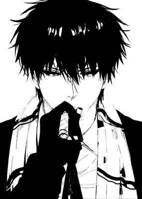 Hình vẽ anime đen trắng chân dung một chàng trai với mái tóc đen rối, ánh mắt sắc sảo, tay che miệng.