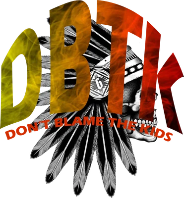 Logo DBTK với chữ cái lớn màu lửa, đầu lâu đội mũ thổ dân và dòng chữ 'DON'T BLAME THE KIDS'
