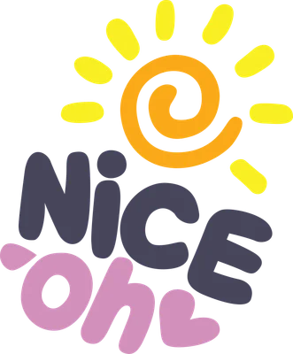 Hình minh họa chữ 'Nice Oh' màu tím và hồng cùng mặt trời xoắn ốc màu vàng cam trên nền xám.